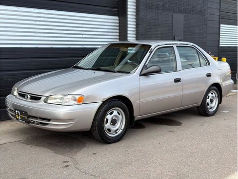 Used 1999 Toyota Corolla CE FWD image 5