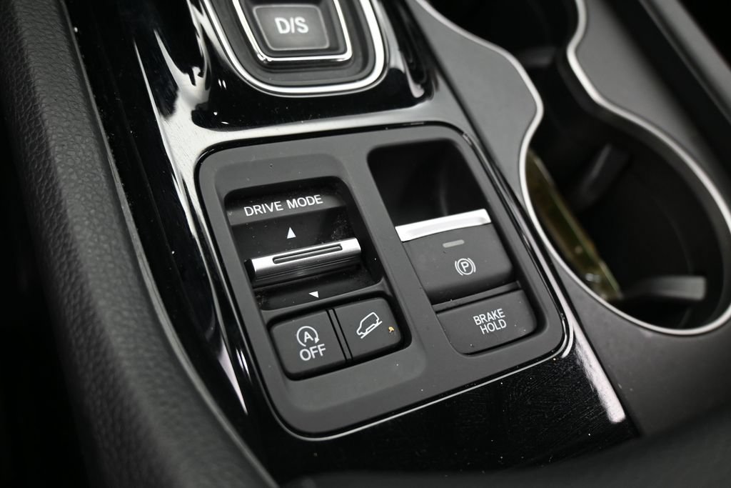 Used 2025 Honda Pilot EX-L image 28