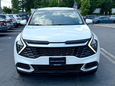 Used 2023 Kia Sportage LX AWD/4WD image 2