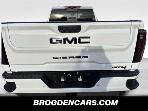 New 2026 GMC Sierra 2500 AT4 w/ AT4 Premium Plus Package image 8