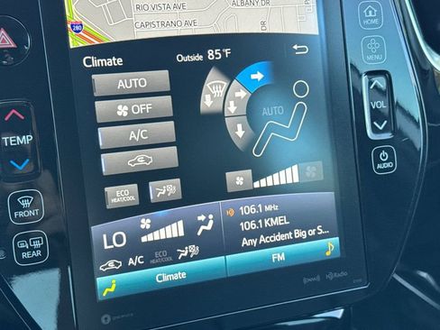 Used 2022 Toyota Prius Prime XLE image 19