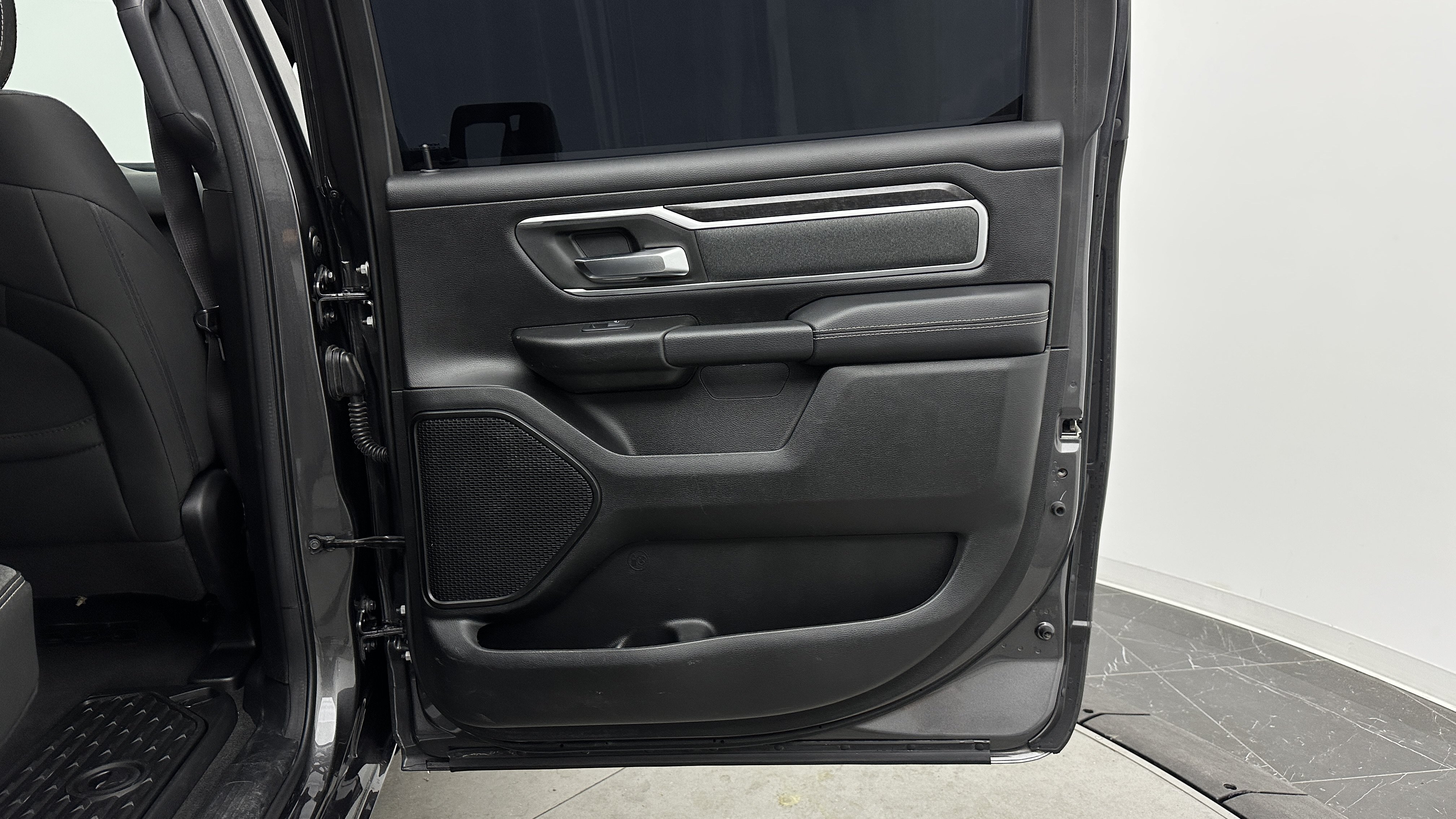 Used 2022 RAM 1500 Big Horn RWD image 34