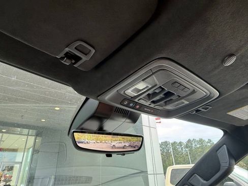 Used 2024 GMC Sierra 1500 Denali Ultimate image 32
