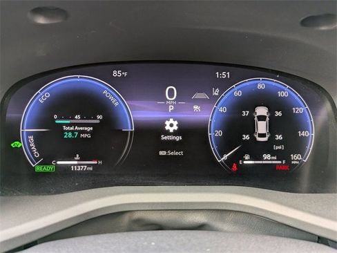 Used 2025 Toyota Camry XLE image 29