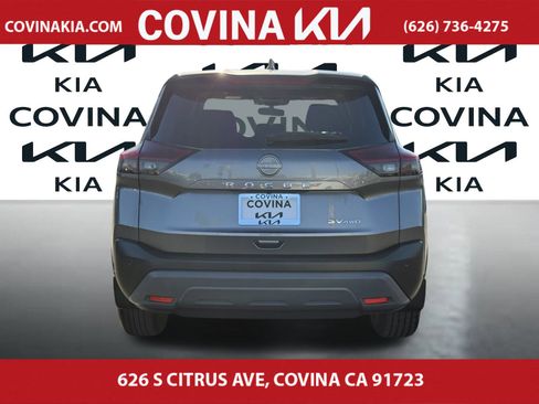 Used 2023 Nissan Rogue SV image 7