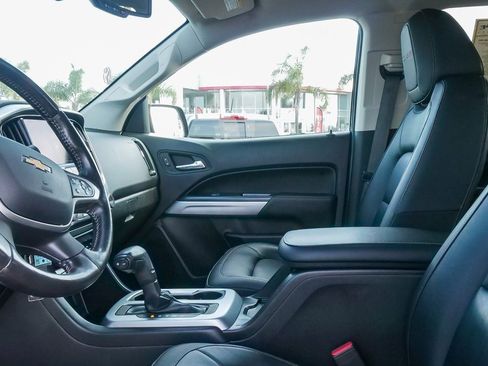 Used 2020 Chevrolet Colorado ZR2 w/ ZR2 Midnight Special Edition image 17