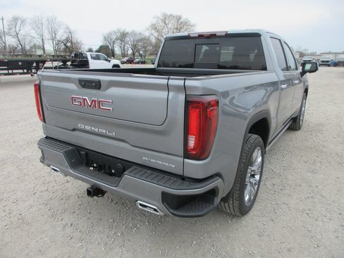 New 2026 GMC Sierra 1500 Denali w/ Denali Reserve Package AWD/4WD image 5