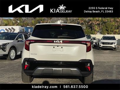 Used 2024 Kia Seltos EX