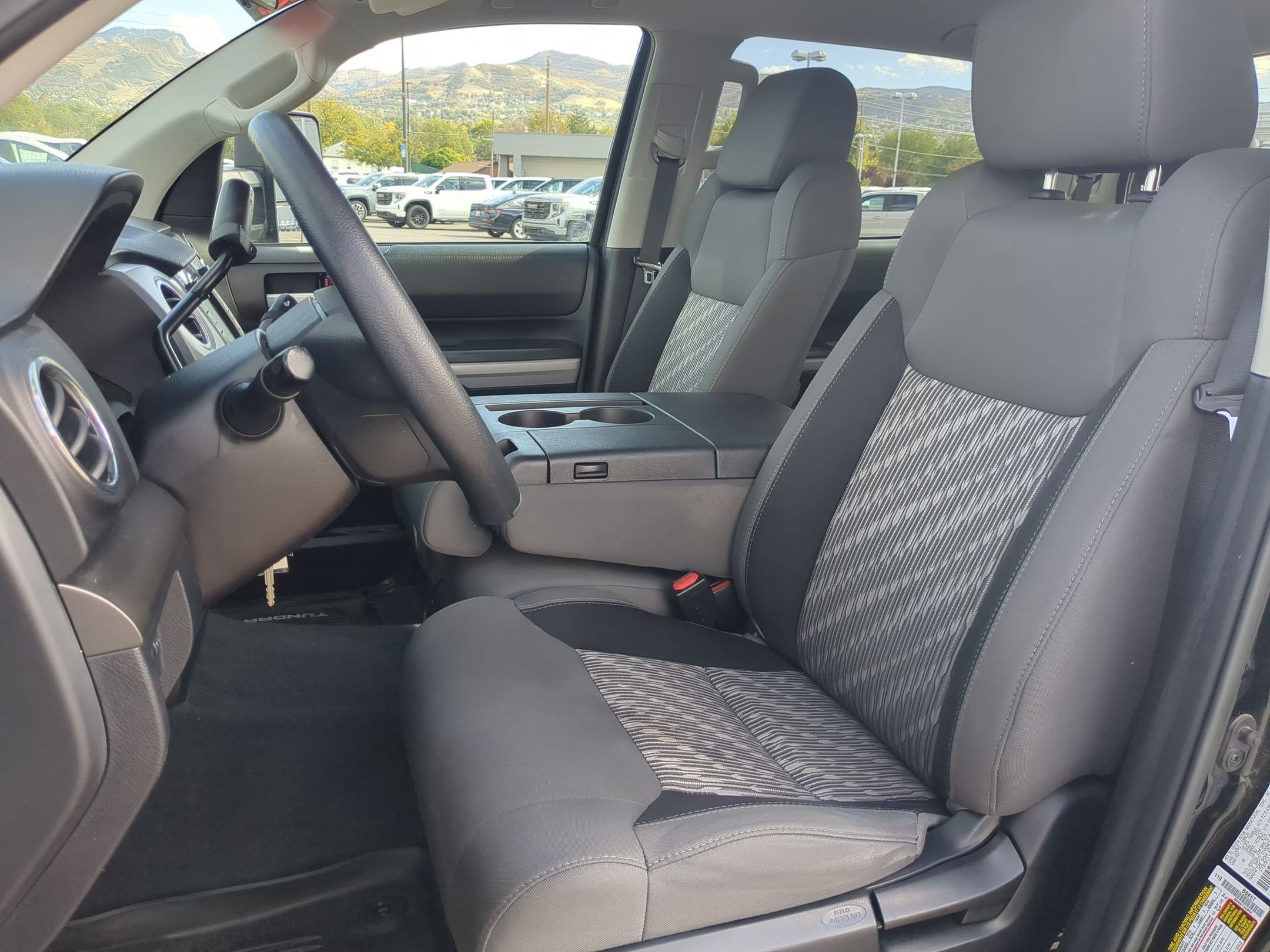 Used 2018 Toyota Tundra SR5 w/ TRD Off Road Package AWD/4WD image 15
