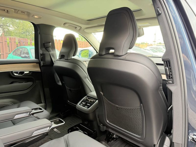 Used 2025 Volvo XC90 B6 Plus w/ Protection Package Premier AWD/4WD image 29