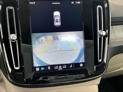 Certified 2023 Volvo XC40 B4 Plus w/ Driver Assist Package image 31