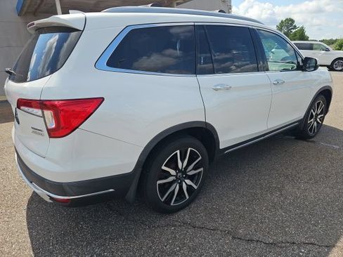 Used 2021 Honda Pilot Touring image 9