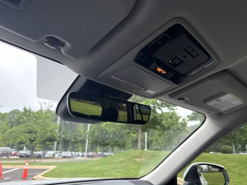 Used 2024 Toyota Grand Highlander FWD image 27