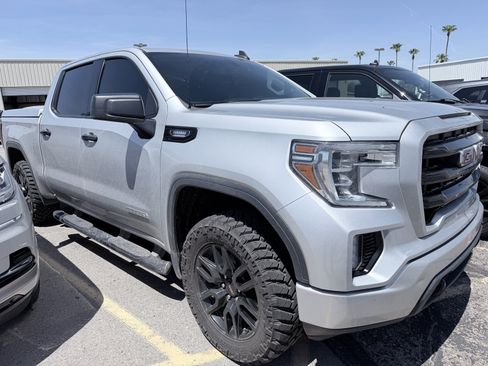 Used 2021 GMC Sierra 1500 Elevation RWD image 2