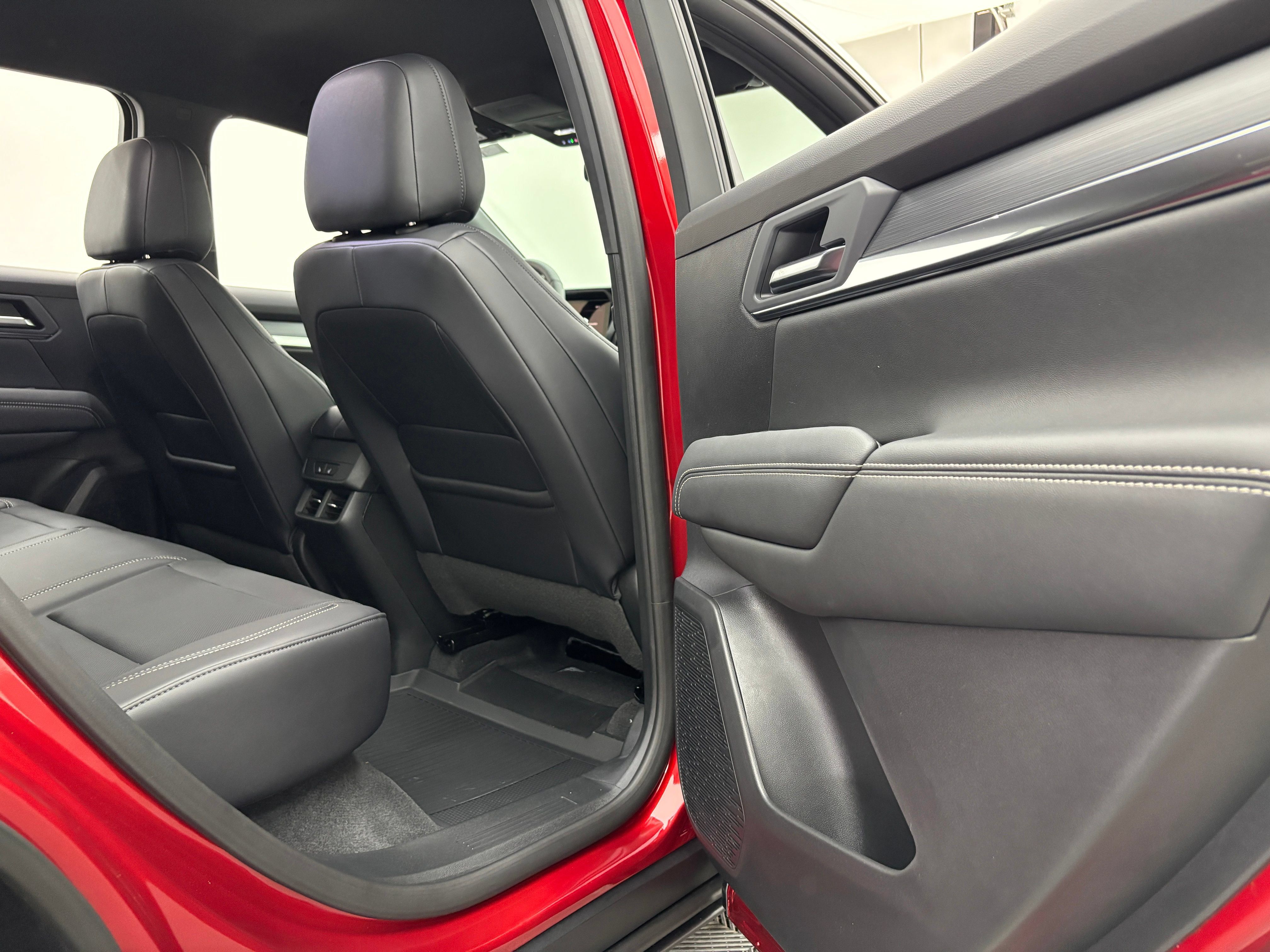 New 2027 GMC Terrain Elevation w/ Elevation Premium Package FWD image 35