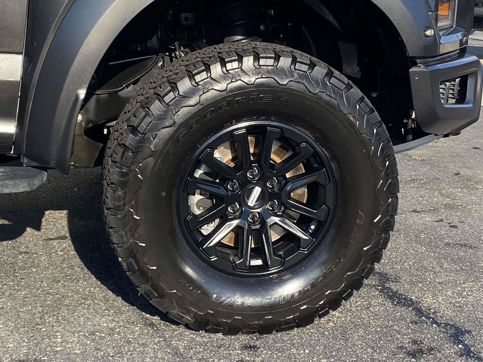 Used 2020 Ford F150 Raptor w/ Equipment Group 802A Luxury AWD/4WD image 11