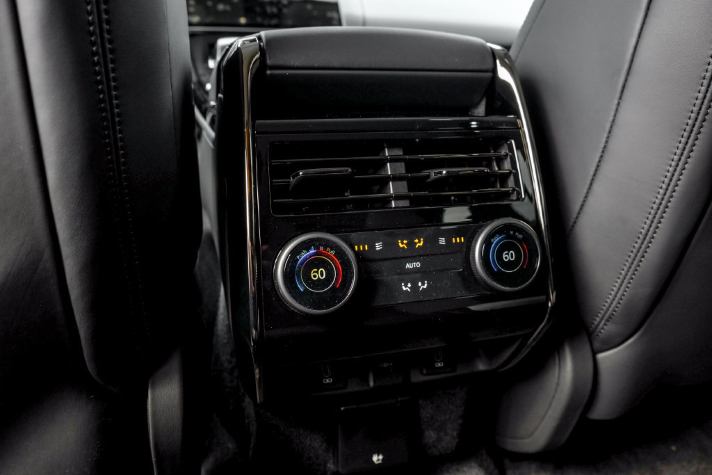 New 2027 Land Rover Range Rover Sport SV AWD/4WD image 18