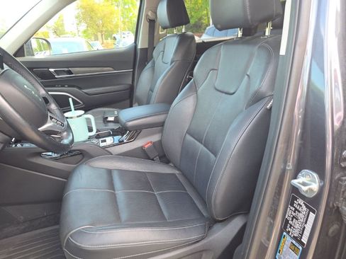 Used 2022 Kia Telluride EX w/ EX Premium Package image 11