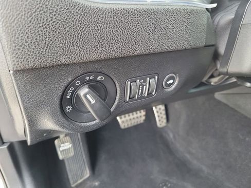 Used 2023 Dodge Charger R/T w/ Performance Handling Group image 14