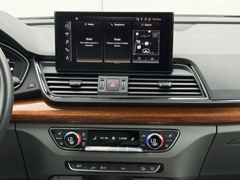 Used 2021 Audi Q5 e Premium Plus image 16