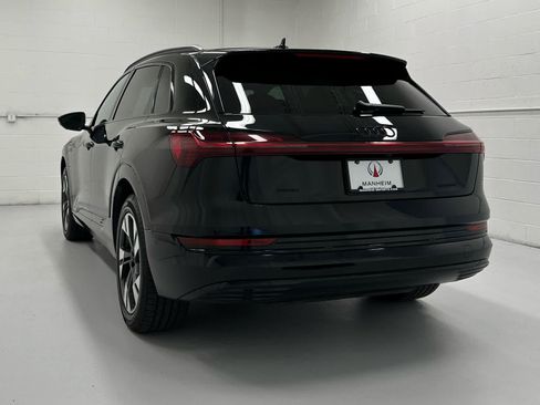 Used 2023 Audi e-tron Premium AWD/4WD image 8