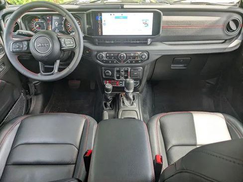 Certified 2024 Jeep Wrangler Unlimited Rubicon image 19