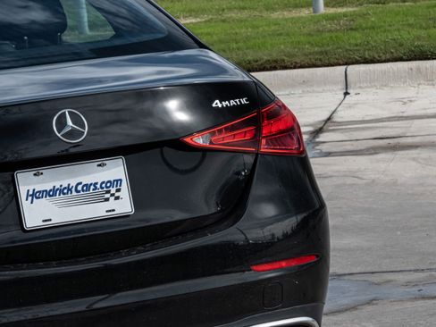 Used 2022 Mercedes-Benz C 300 4MATIC Sedan image 10