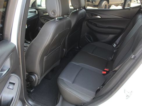Used 2024 Buick Encore GX Preferred FWD image 24