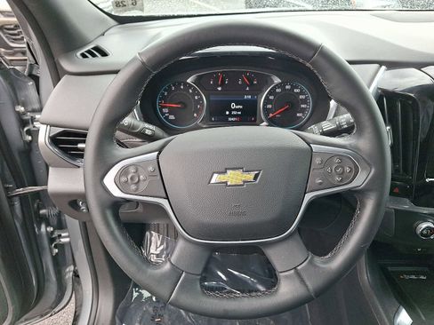 Used 2023 Chevrolet Traverse LT AWD/4WD image 19