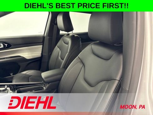 New 2026 Jeep Compass Limited AWD/4WD image 19