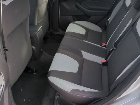 Used 2012 Ford Focus SE image 17
