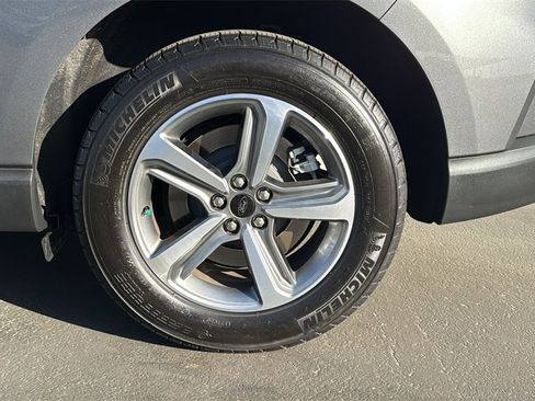 Certified 2023 Ford Edge SEL w/ Convenience Package image 8