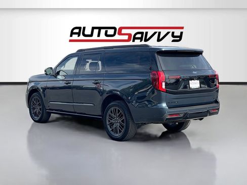 Used 2025 Ford Expedition Max Platinum w/ Stealth Performance Package AWD/4WD image 5