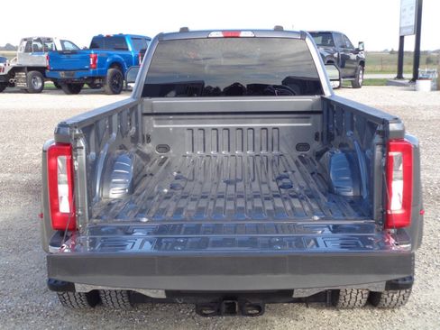 Used 2023 Ford F350 XLT image 10