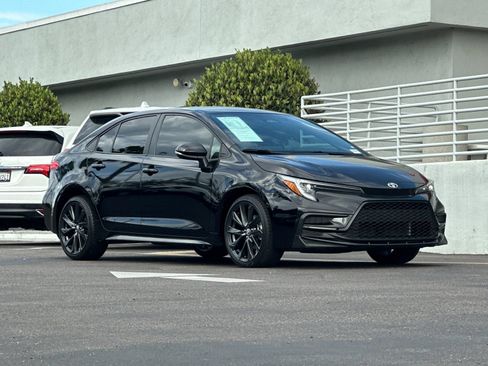 Used 2024 Toyota Corolla SE FWD image 8