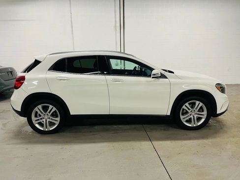 Used 2016 Mercedes-Benz GLA 250 4MATIC image 9