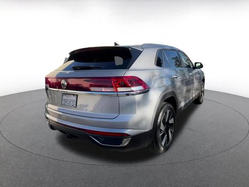 Used 2025 Volkswagen Atlas Cross Sport SE image 14