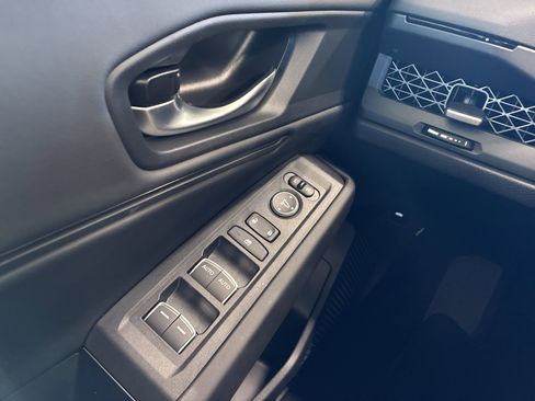 Certified 2025 Honda Accord SE image 40