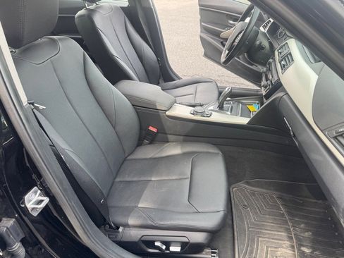 Used 2016 BMW 320i xDrive Sedan image 11