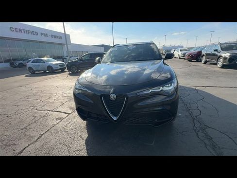Used 2024 Alfa Romeo Stelvio Ti image 3