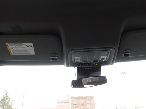 Used 2023 Chevrolet Silverado 1500 Custom image 37