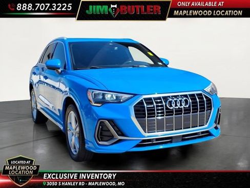Used 2020 Audi Q3 2.0T Premium w/ Convenience Package AWD/4WD image 6