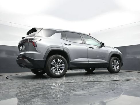 Used 2025 Chevrolet Equinox LT FWD image 50