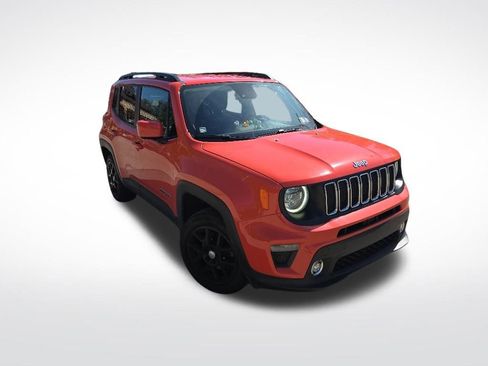 Used 2021 Jeep Renegade Latitude w/ Luxury Group I AWD/4WD image 3