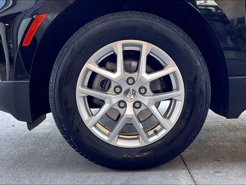 Used 2024 Chevrolet Equinox LS w/ LS Convenience Package AWD/4WD image 9