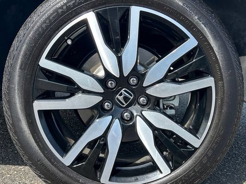 Used 2022 Honda Pilot Elite image 32