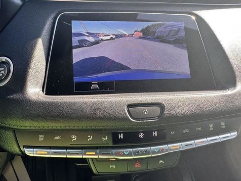 Used 2023 Cadillac XT4 Premium Luxury image 27