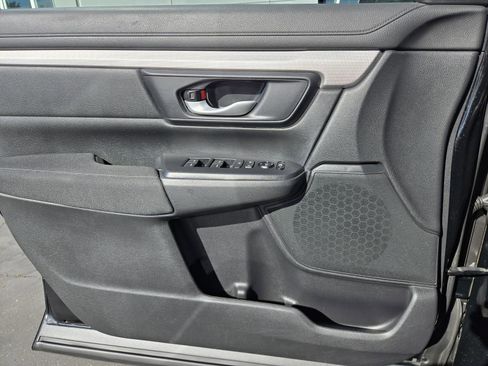 Used 2019 Honda CR-V LX image 16