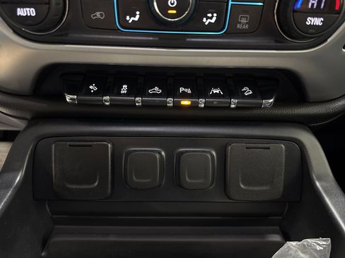 Used 2018 GMC Sierra 1500 SLT image 30