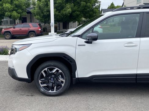 New 2026 Subaru Forester Touring AWD/4WD image 2